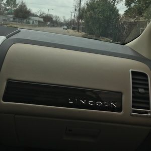 Meet your Posher, Emilio